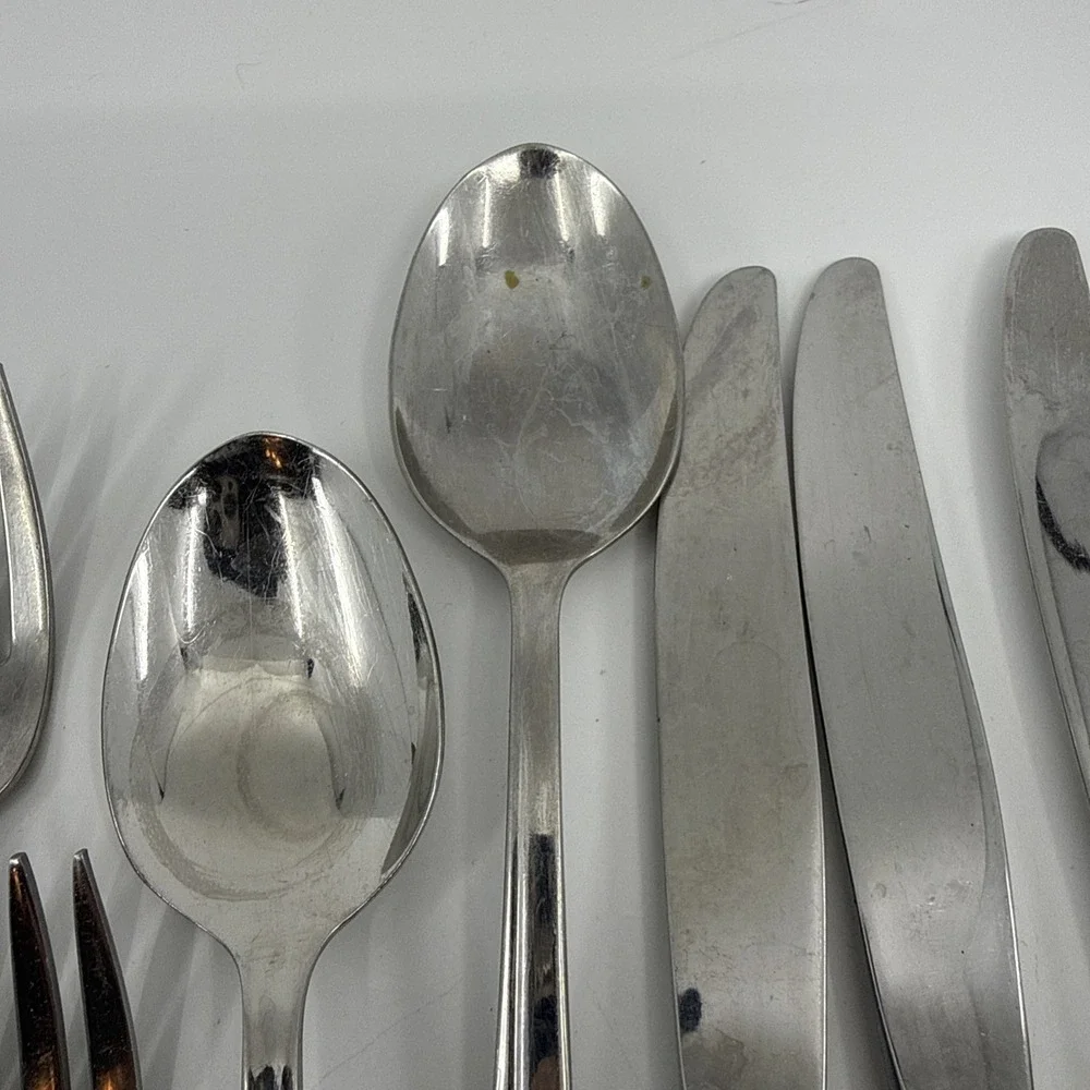 Lot of 10 Oneida USA Stainless Flatware Liberty's Light‎ Forks Spoons Knives